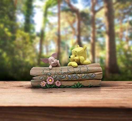 Enesco Disney Tradicije Jima Shore Winnie Pooh i Pigle by Log Figurica, 3,82 inča, višebojan