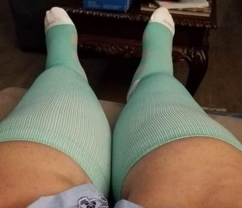 Široke kompresijske čarape za tele za žene i muškarce, koje podržavaju izuzetno velike čarape za medicinske sestre tijekom putovanja